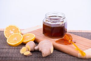 Le miel brut un remède doux et écologique et surtout vieux comme le monde 